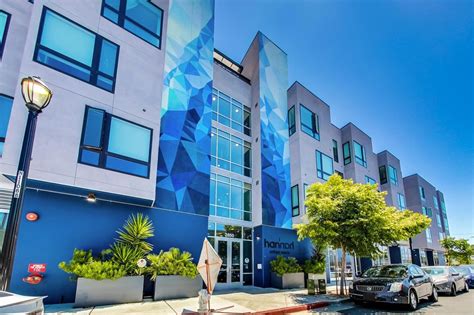 Artthaus hannah reviews Welcome to Artthaus Hannah, West Oakland's newest luxury apartment community! With in-unit laundry, air conditioning, garage parking, a beautiful rooftop deck, and gym, you will have everything you need for the perfect Oakland rental experience